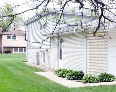 6024 Aspen Lane - Photo Thumbnail 37