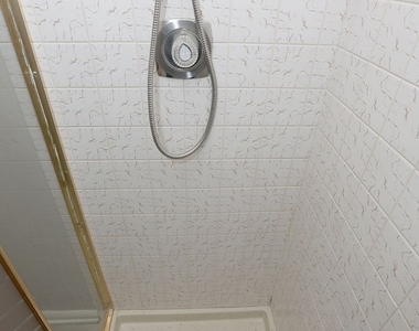 6024 Aspen Lane - Photo Thumbnail 30