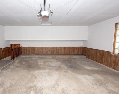 6024 Aspen Lane - Photo Thumbnail 36