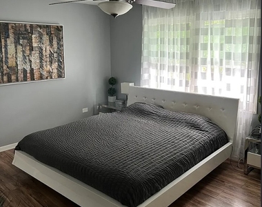 2904 Frank Turk Drive - Photo Thumbnail 5