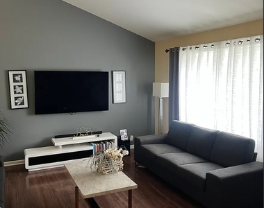 2904 Frank Turk Drive - Photo Thumbnail 2