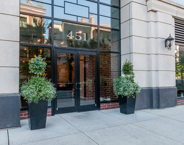 451 W Huron Street - Photo Thumbnail 22