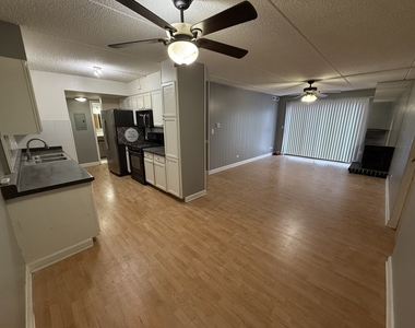 259 Stoneybrook Lane - Photo Thumbnail 7