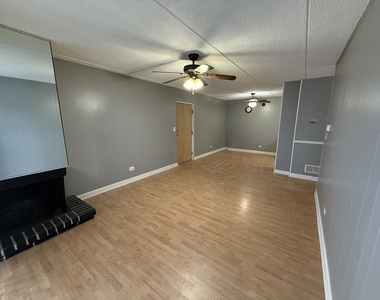 259 Stoneybrook Lane - Photo Thumbnail 4