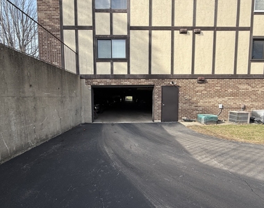 259 Stoneybrook Lane - Photo Thumbnail 17