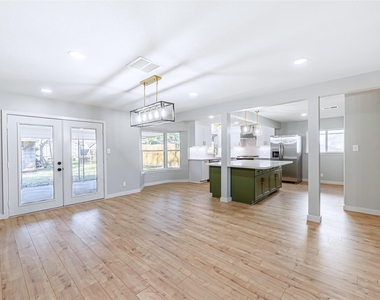 8518 Cedel Dr - Photo Thumbnail 5