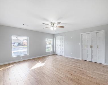 8518 Cedel Dr - Photo Thumbnail 16