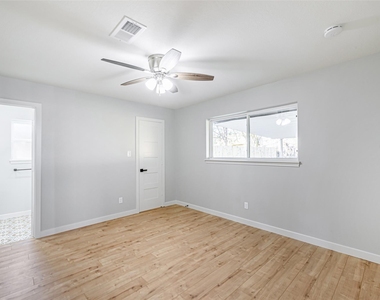 8518 Cedel Dr - Photo Thumbnail 25
