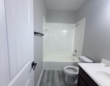 9413 Savannah Holly Drive - Photo Thumbnail 9
