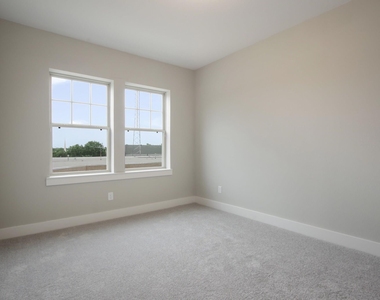 12558 Malachite Way - Photo Thumbnail 22