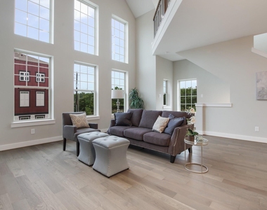 12558 Malachite Way - Photo Thumbnail 10
