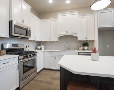 12558 Malachite Way - Photo Thumbnail 15