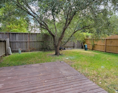 424 Folk Crest Lane - Photo Thumbnail 22