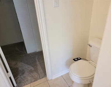 424 Folk Crest Lane - Photo Thumbnail 20