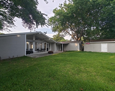 321 21st Avenue N - Photo Thumbnail 33
