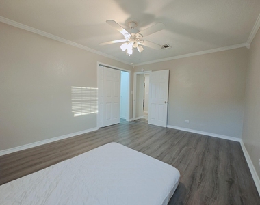 321 21st Avenue N - Photo Thumbnail 26