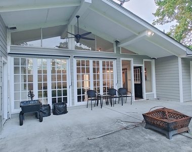 321 21st Avenue N - Photo Thumbnail 32