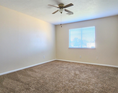 18123 Noble Forest Drive - Photo Thumbnail 21