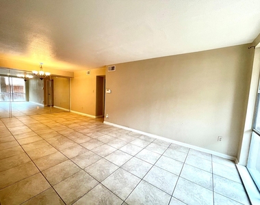 4635 Wild Indigo Street - Photo Thumbnail 6