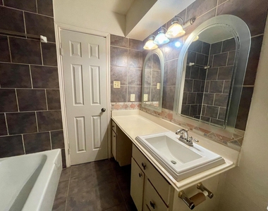 4635 Wild Indigo Street - Photo Thumbnail 12