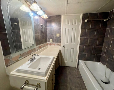 4635 Wild Indigo Street - Photo Thumbnail 9