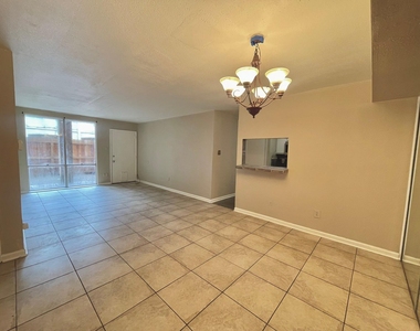 4635 Wild Indigo Street - Photo Thumbnail 7