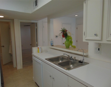 3220 69th Street - Photo Thumbnail 14
