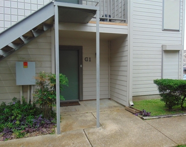 3220 69th Street - Photo Thumbnail 1