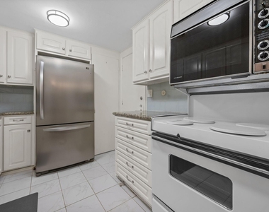 642 S Ripple Creek Drive - Photo Thumbnail 7