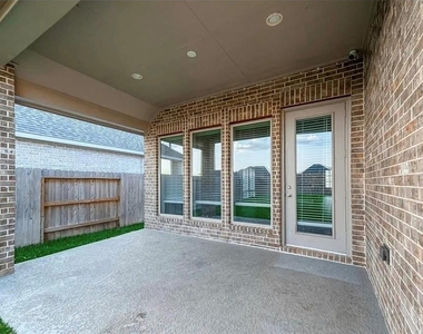 18903 Brego Lane - Photo Thumbnail 4