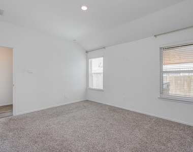 6111 Grove Of Pines St - Photo Thumbnail 17