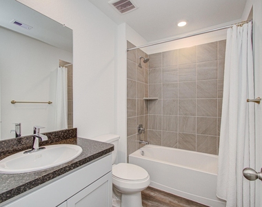 6111 Grove Of Pines St - Photo Thumbnail 22