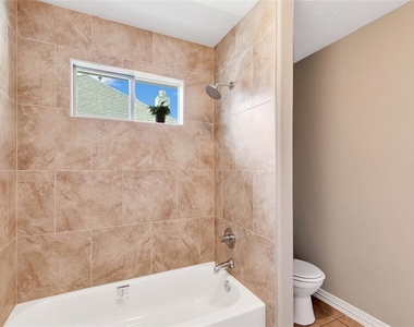 13019 Chandler Chase Court - Photo Thumbnail 31