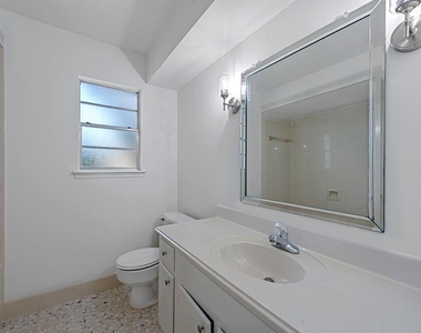 9718 Truscon Drive - Photo Thumbnail 14