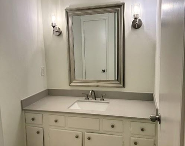 9718 Truscon Drive - Photo Thumbnail 10