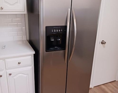 9718 Truscon Drive - Photo Thumbnail 2