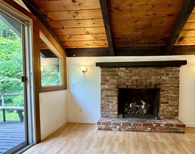 314 Old Bartlett - Photo Thumbnail 4