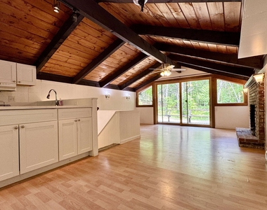 314 Old Bartlett - Photo Thumbnail 11