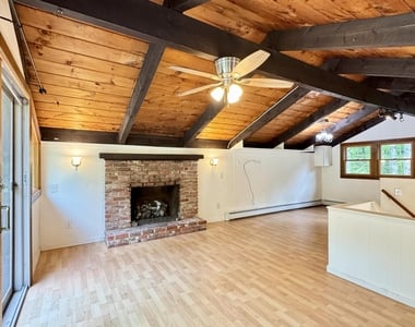 314 Old Bartlett - Photo Thumbnail 3