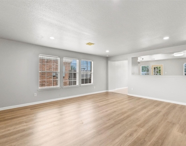 21106 Blackbluff Court - Photo Thumbnail 5
