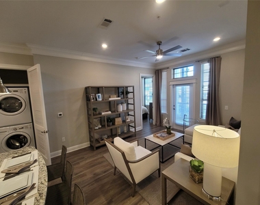 2111 Austin Street - Photo Thumbnail 10