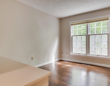 27 Buttonwood - Photo Thumbnail 17