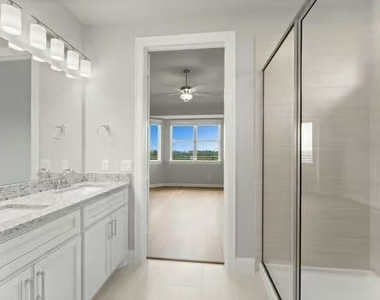 724 Lake Lacosta Drive - Photo Thumbnail 20