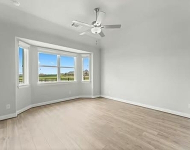 724 Lake Lacosta Drive - Photo Thumbnail 16