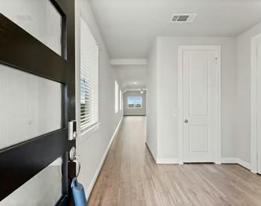 724 Lake Lacosta Drive - Photo Thumbnail 3