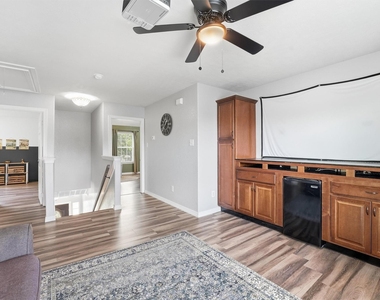 6215 Lake Chase Court - Photo Thumbnail 13