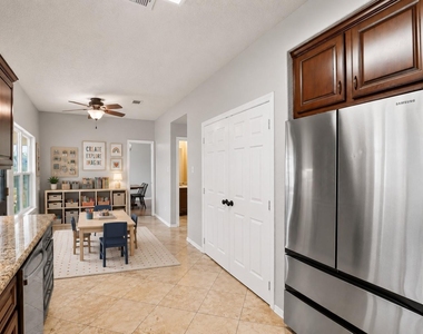 6215 Lake Chase Court - Photo Thumbnail 8