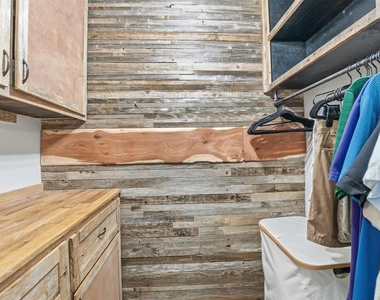 6215 Lake Chase Court - Photo Thumbnail 25