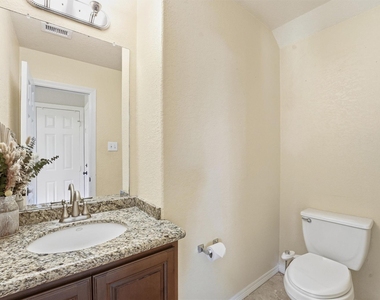 6215 Lake Chase Court - Photo Thumbnail 11