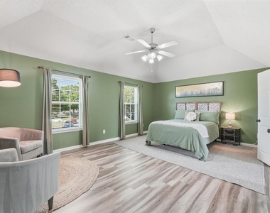 6215 Lake Chase Court - Photo Thumbnail 21
